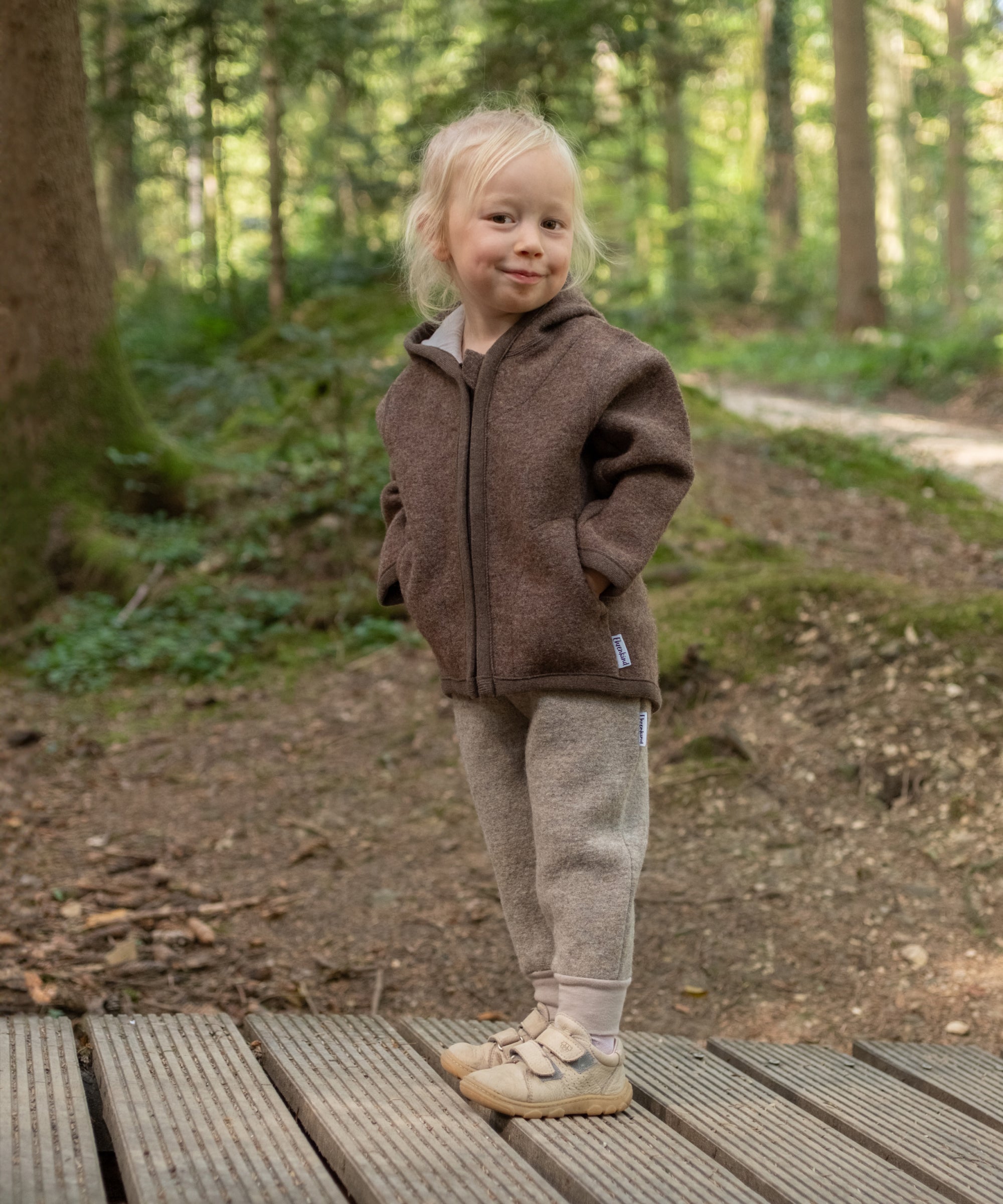ehrenkind-walkjacke-aus-reiner-merino-schurwolle-mit-gef-tterter-kapuze-atmungsa image 2