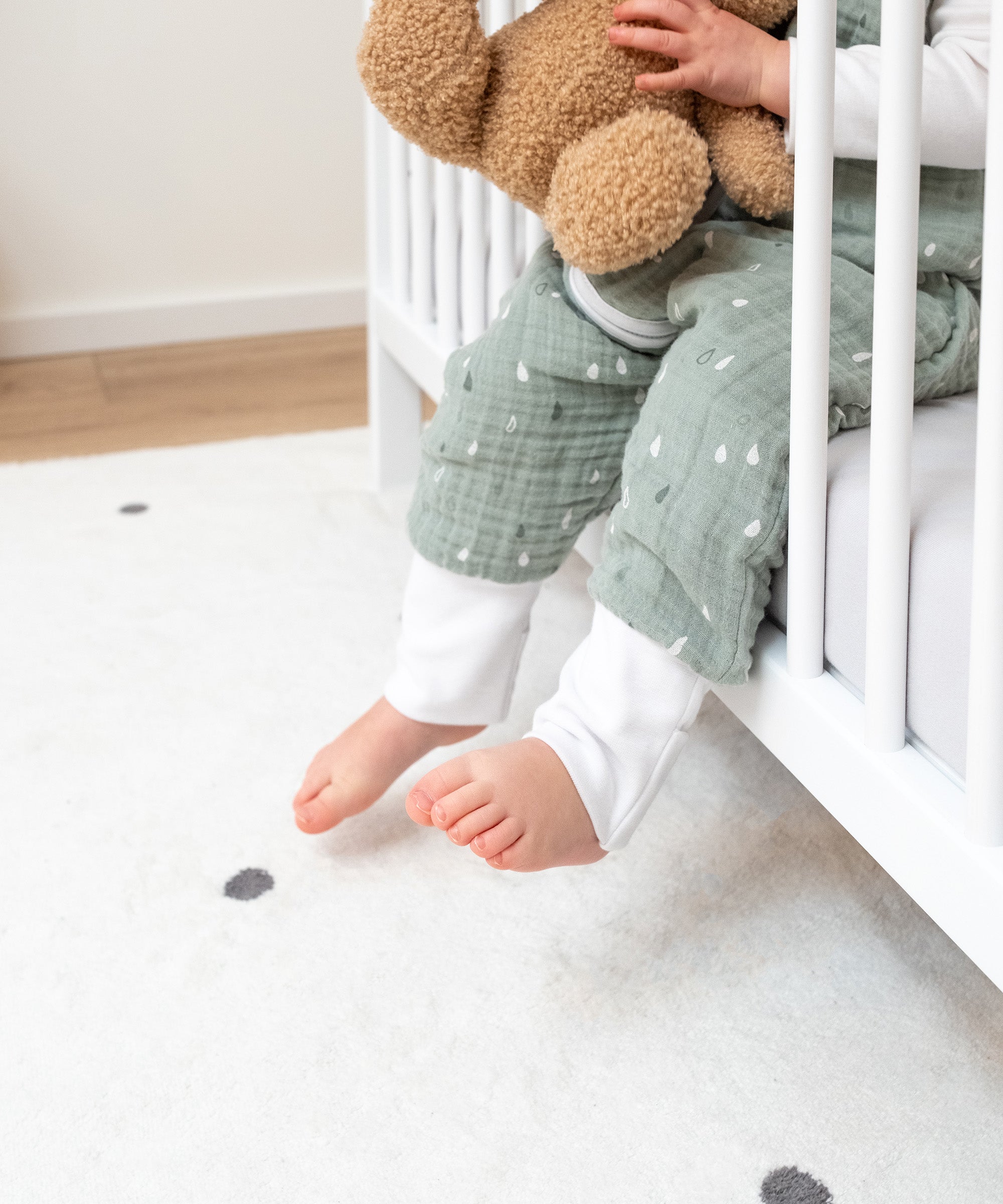 ehrenkind-babybett-pur-wei-massivbuche-9-fach-h-henverstellbar-beistellbett-funk image 3