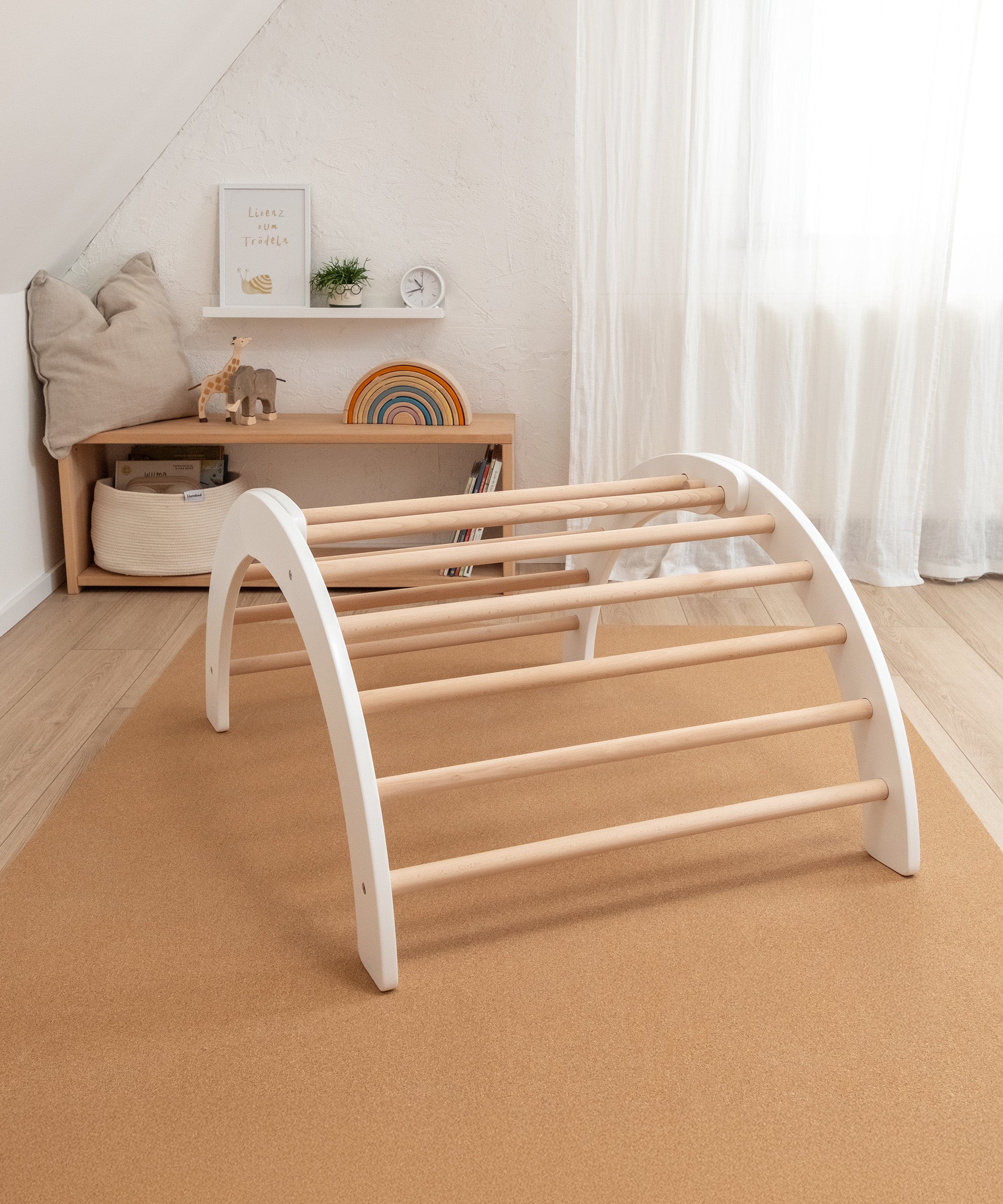 ehrenkind-kletterbogen-natur-wei-montessori-kletterger-t-mit-wippfunktion image 2