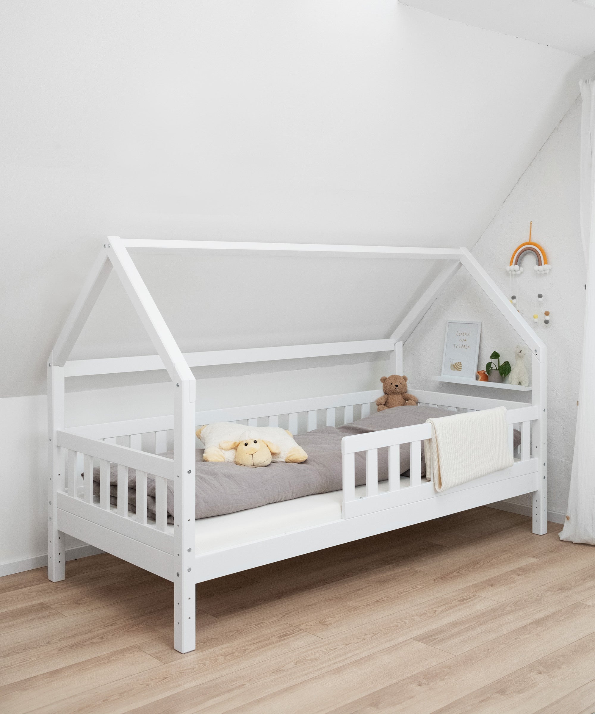 ehrenkind-hausbett-lille-kiefer-hellgrau image 2