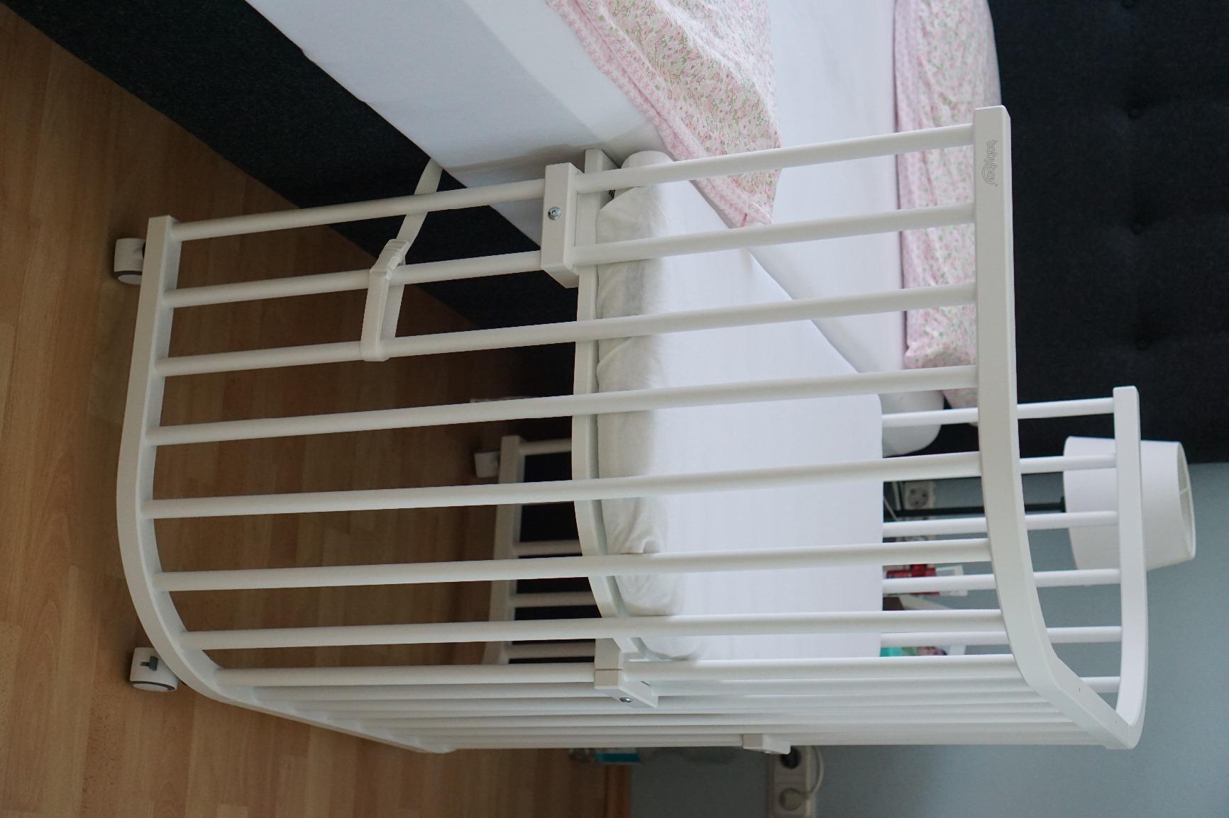 Wunderschönes Beistellbett