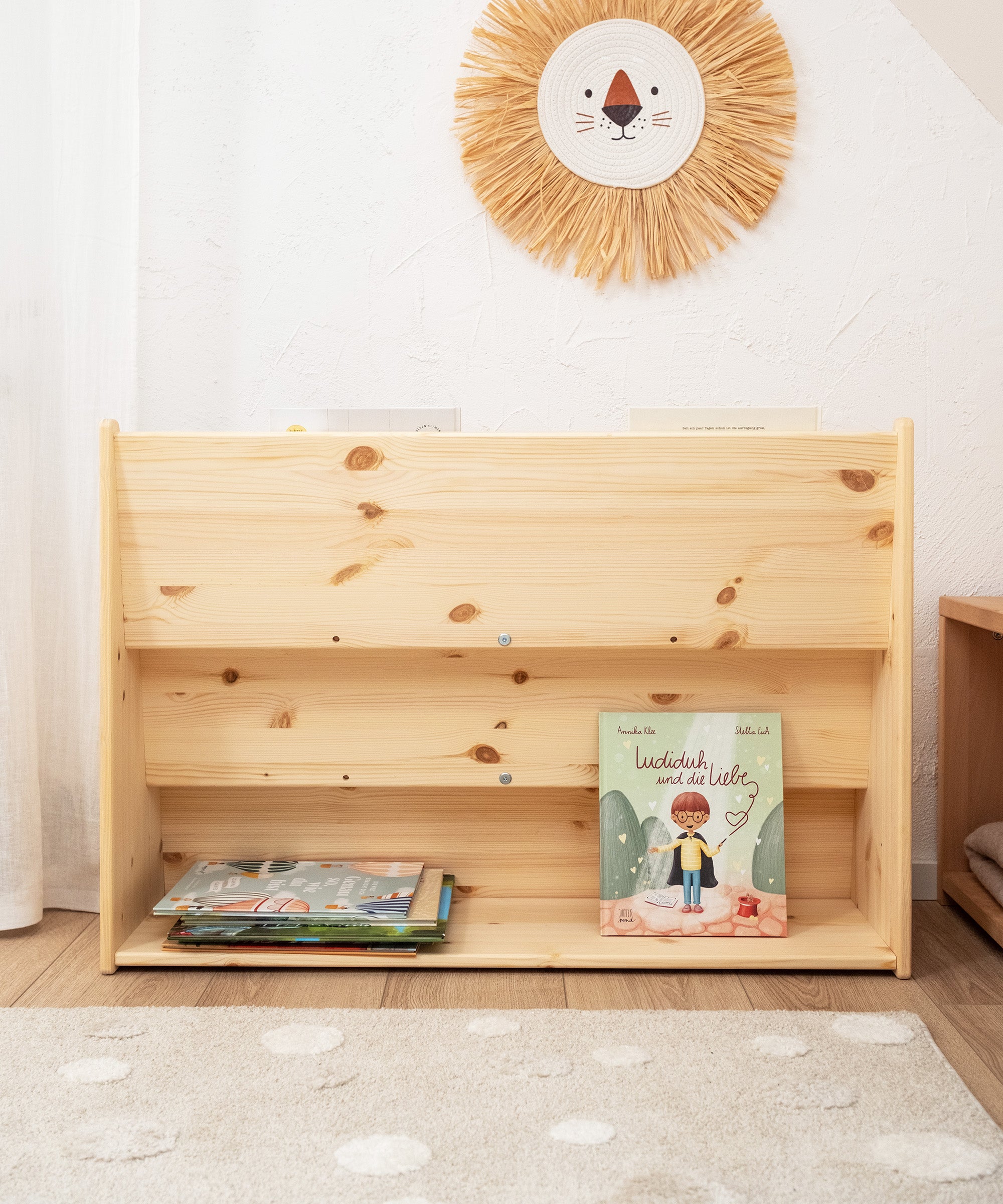 ehrenkind-montessori-b-cherregal-aus-kiefernholz image 6