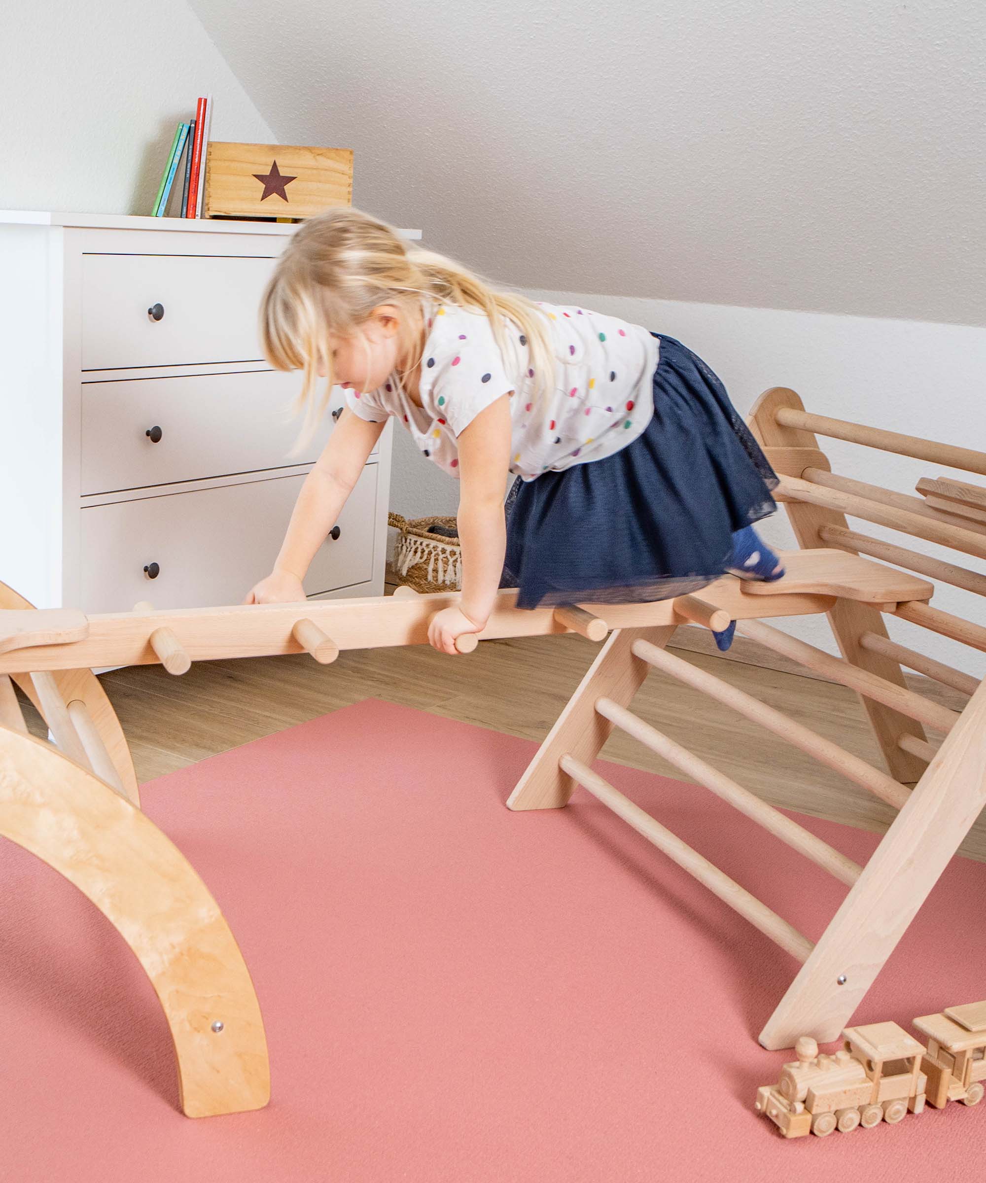ehrenkind-sprossenbaum-b-ware-kletterbaum-aus-holz-f-r-kinder image 2