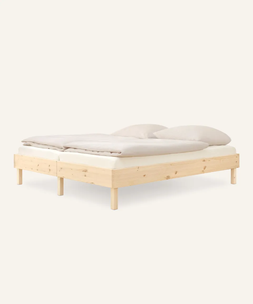 ehrenkind-doppelbett-plano-aus-kiefer-natur-180-200-cm-h-henverstellbar image 1