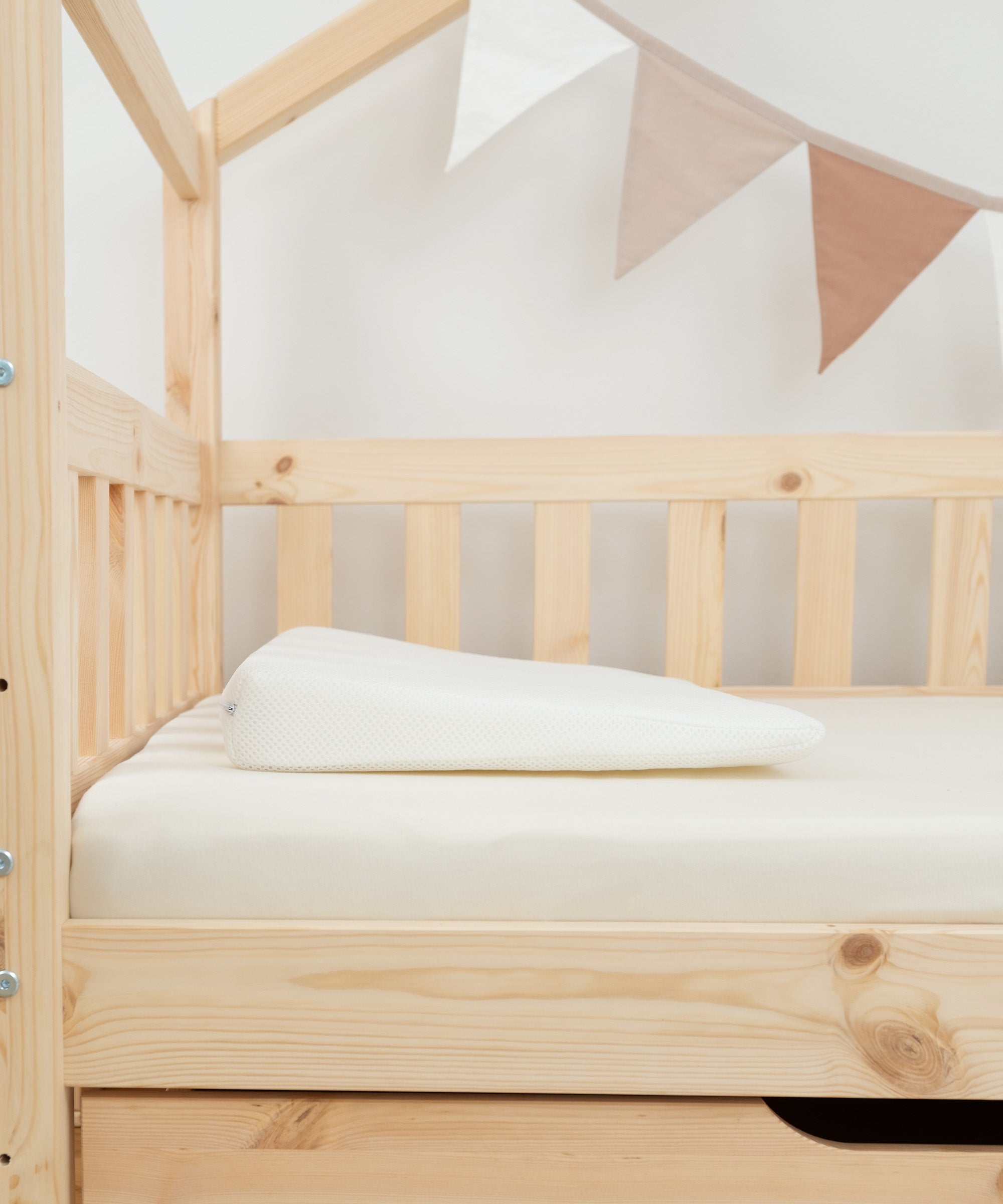 ehrenkind-keilkissen-lille-als-b-ware-sitz-und-lagerungskissen-f-r-kinder image 2