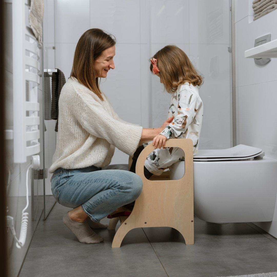 ette-tete-miimo-h-henverstellbarer-tritthocker-montessori-inspiriert-bis-100-kg- image 3