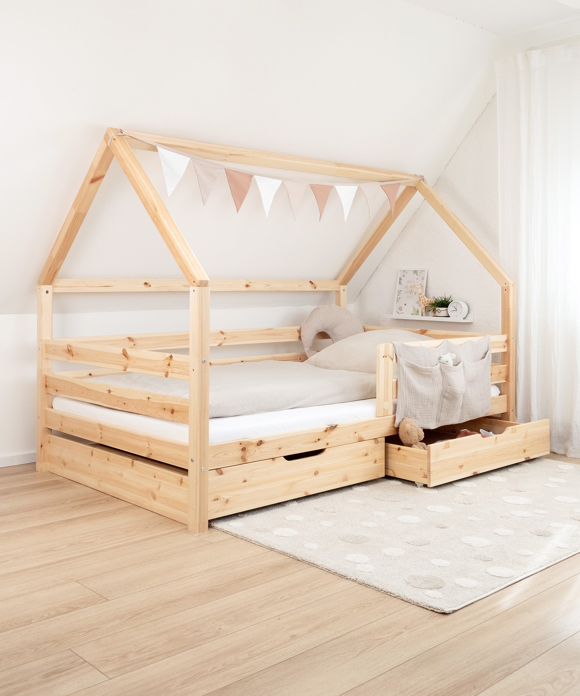 ehrenkind-hausbett-sona-b-ware-aus-kiefer-natur image 8