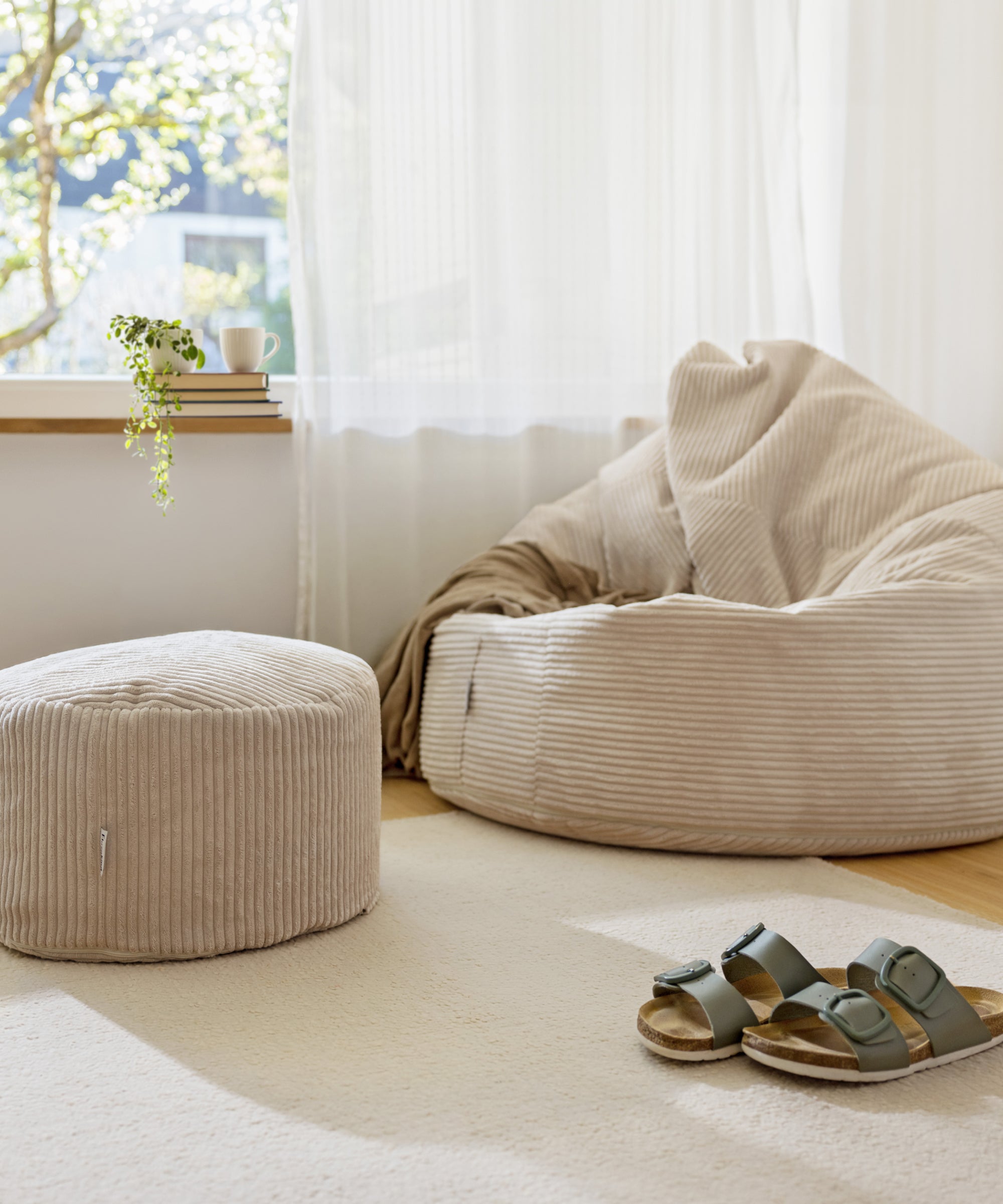 ehrenkind-sitzsack-pouf-rund-runder-pouf-aus-cord-abnehmbarer-bezug-separater-in image 2