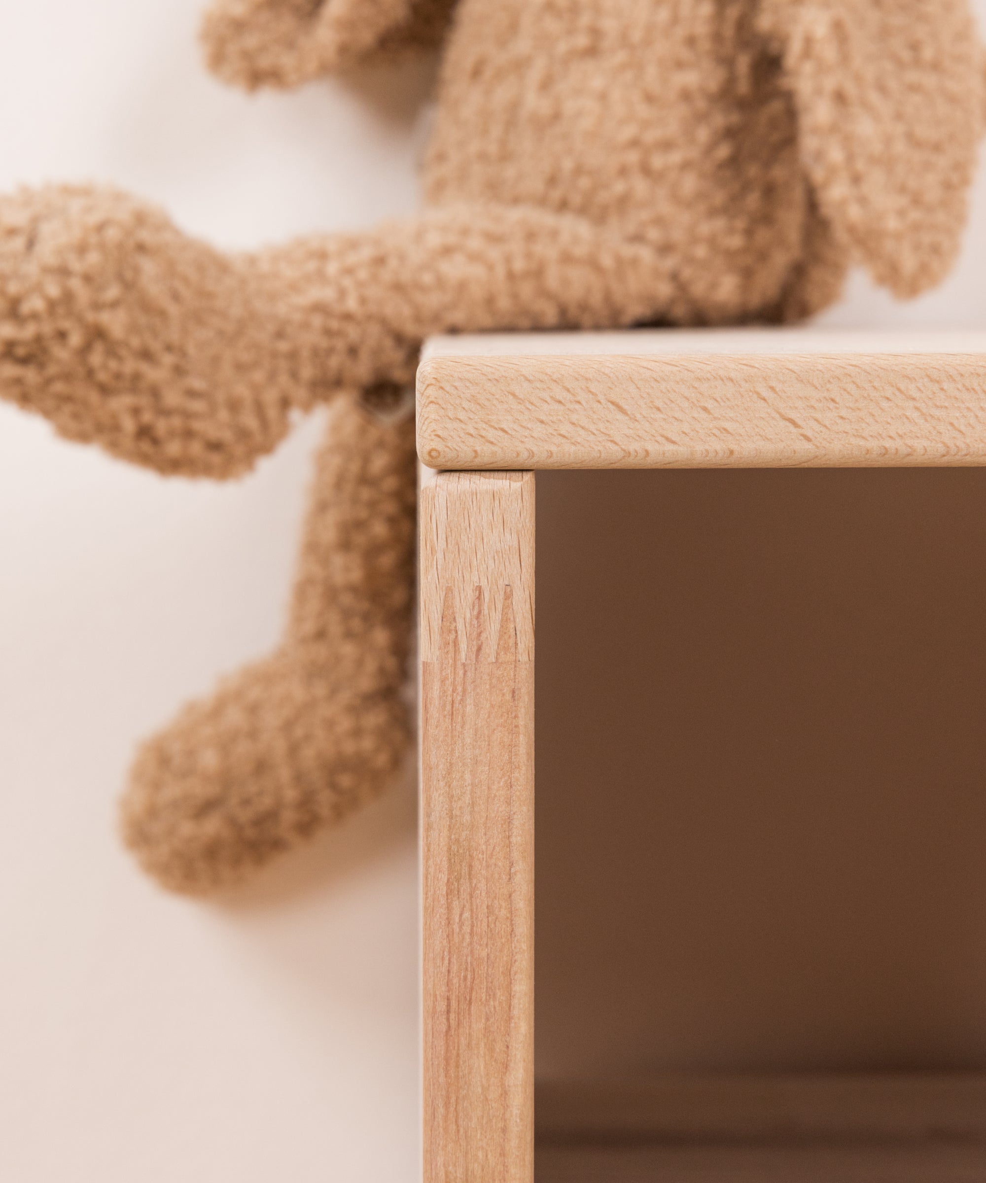 ehrenkind-aufbewahrungssystem-aus-buche-natur image 5