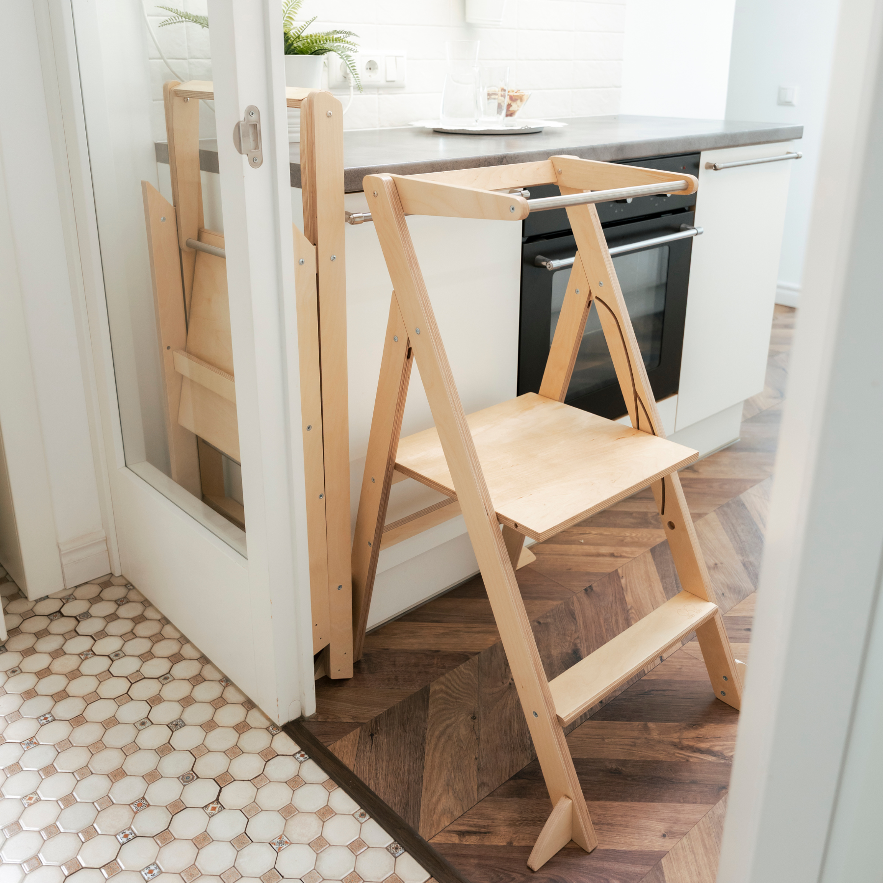 ette-tete-step-n-fold-faltbarer-lernturm-mit-verstellbarer-h-he-f-r-kleinkinder image 8