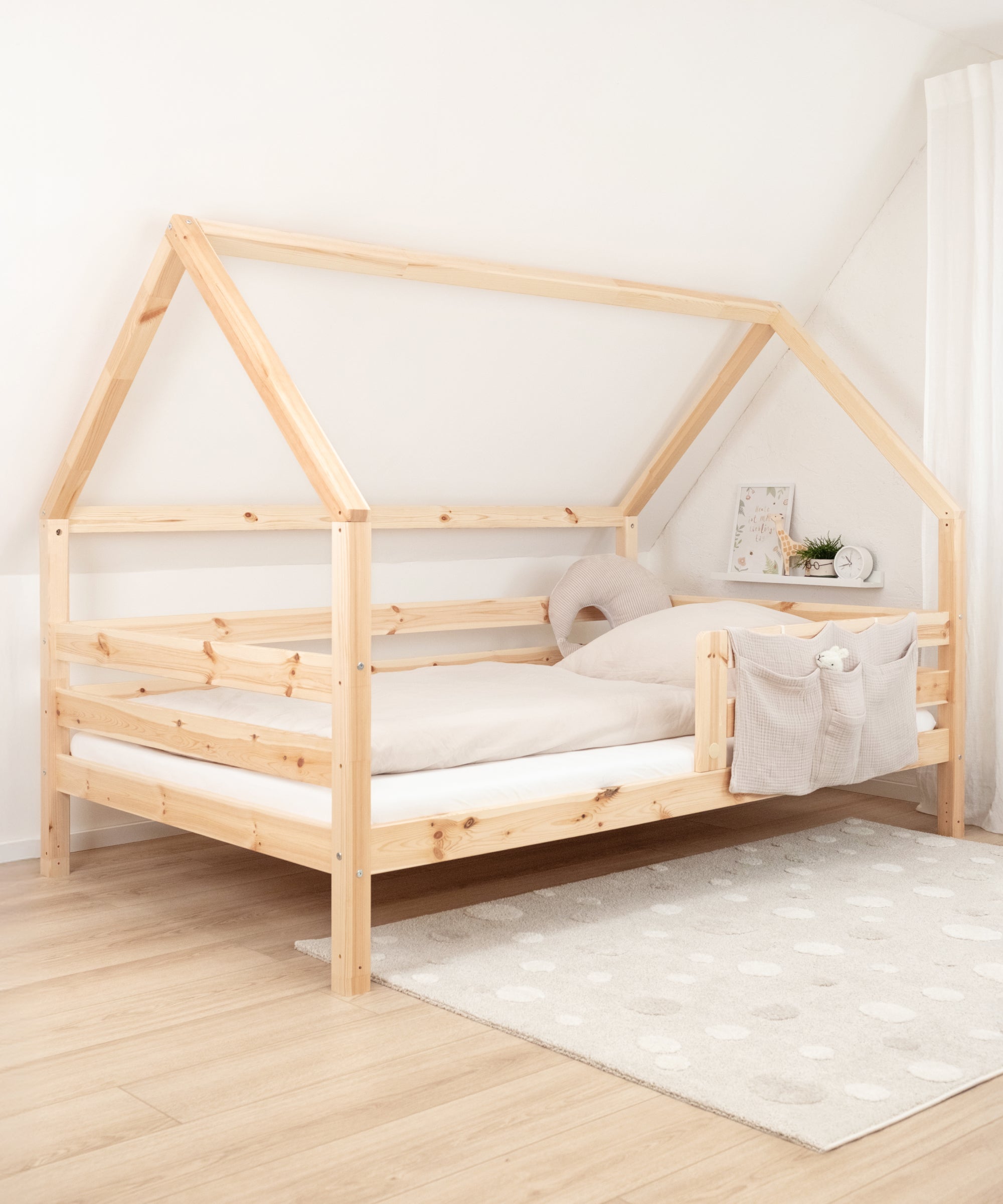 ehrenkind-hausbett-sona-kiefer-natur-h-henverstellbares-2-in-1-kinderbett-mit-ra image 2