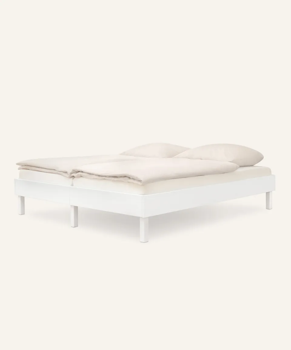 ehrenkind-doppelbett-plano-aus-kiefer-wei-180-200-cm image 1