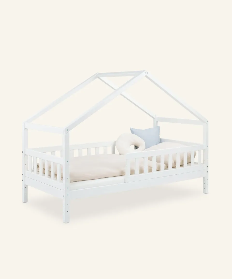 ehrenkind-panorama-hausbett-lille-kiefer-wei-2-in-1-bodenbett-mit-dachgiebel image 1