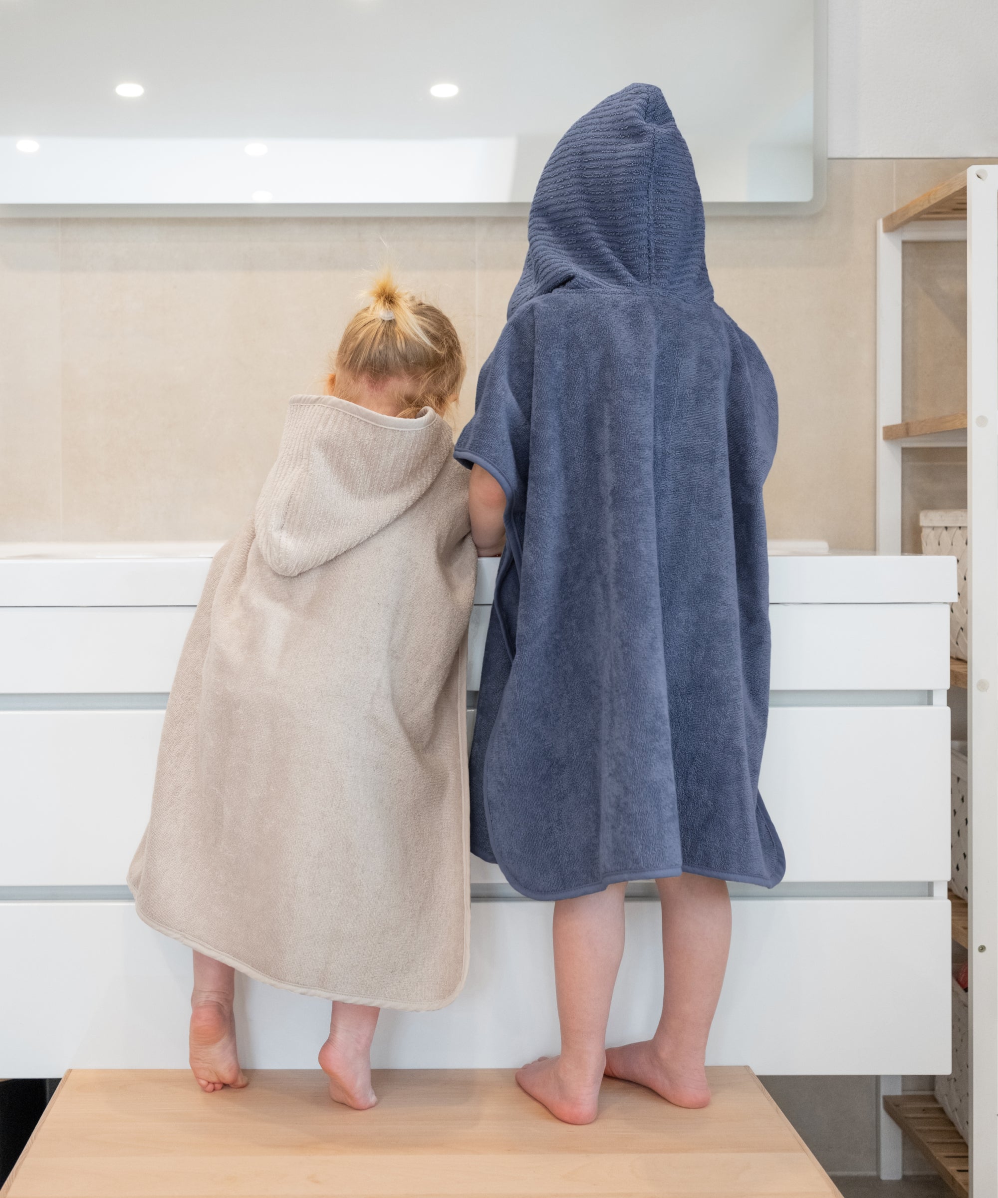 ehrenkind-badeponcho-b-ware-aus-frottee-mit-m-glichen-kosmetischen-m-ngeln-voll- image 7