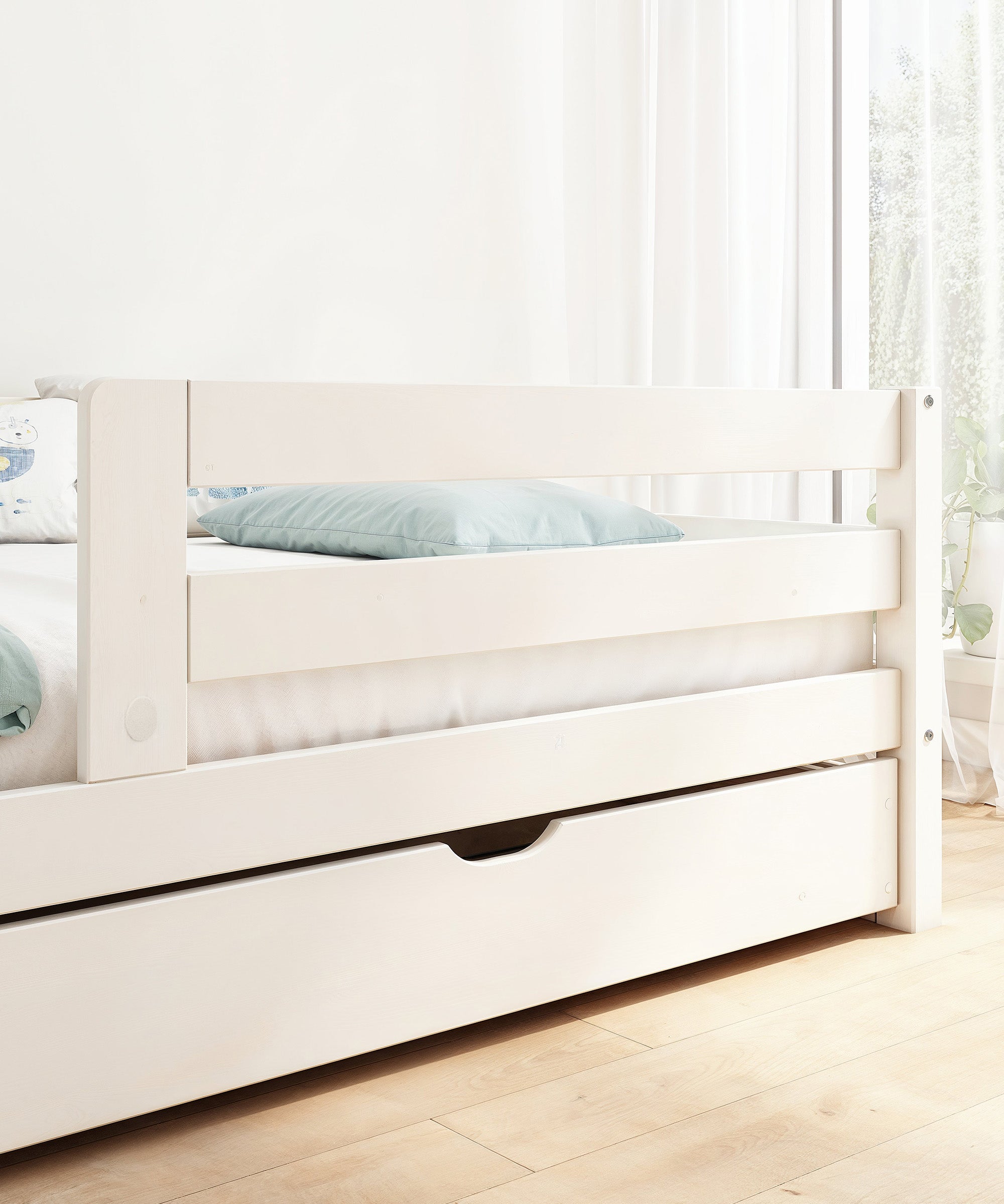 ehrenkind-kinderbett-sona-kiefer-wei-fsc-zertifiziert-mit-rausfallschutz image 7
