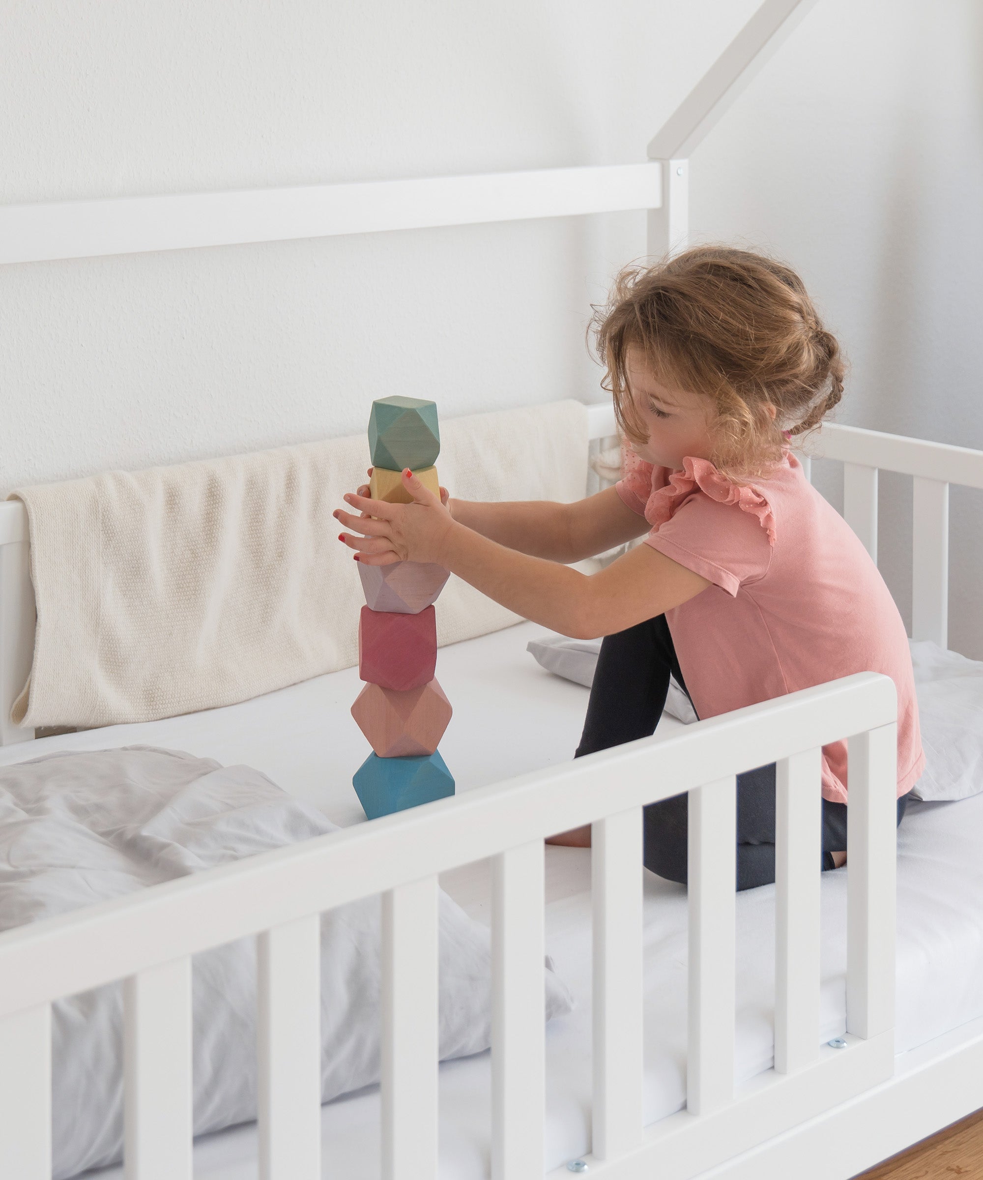 ehrenkind-hausbett-livo-buche-b-ware-gem-tliches-kinderbett-in-hausform image 6