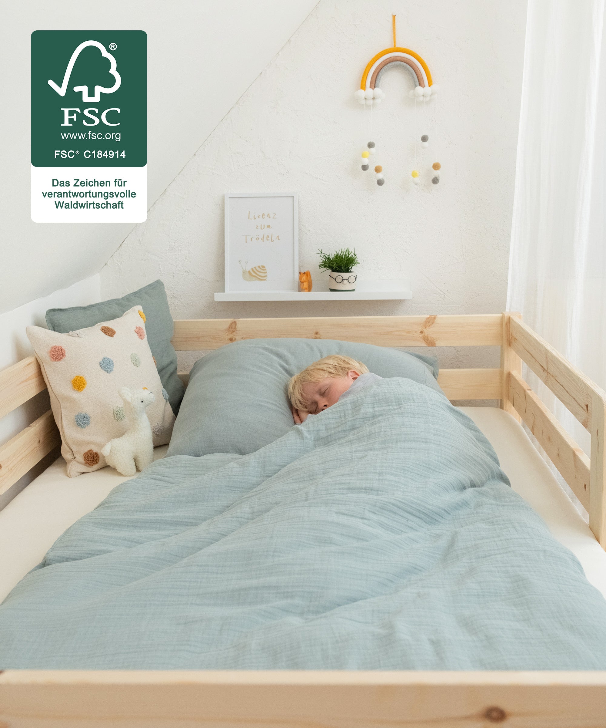 ehrenkind-kinderbett-sona-fsc-kiefernholz-natur-mit-abnehmbarem-rausfallschutz image 4