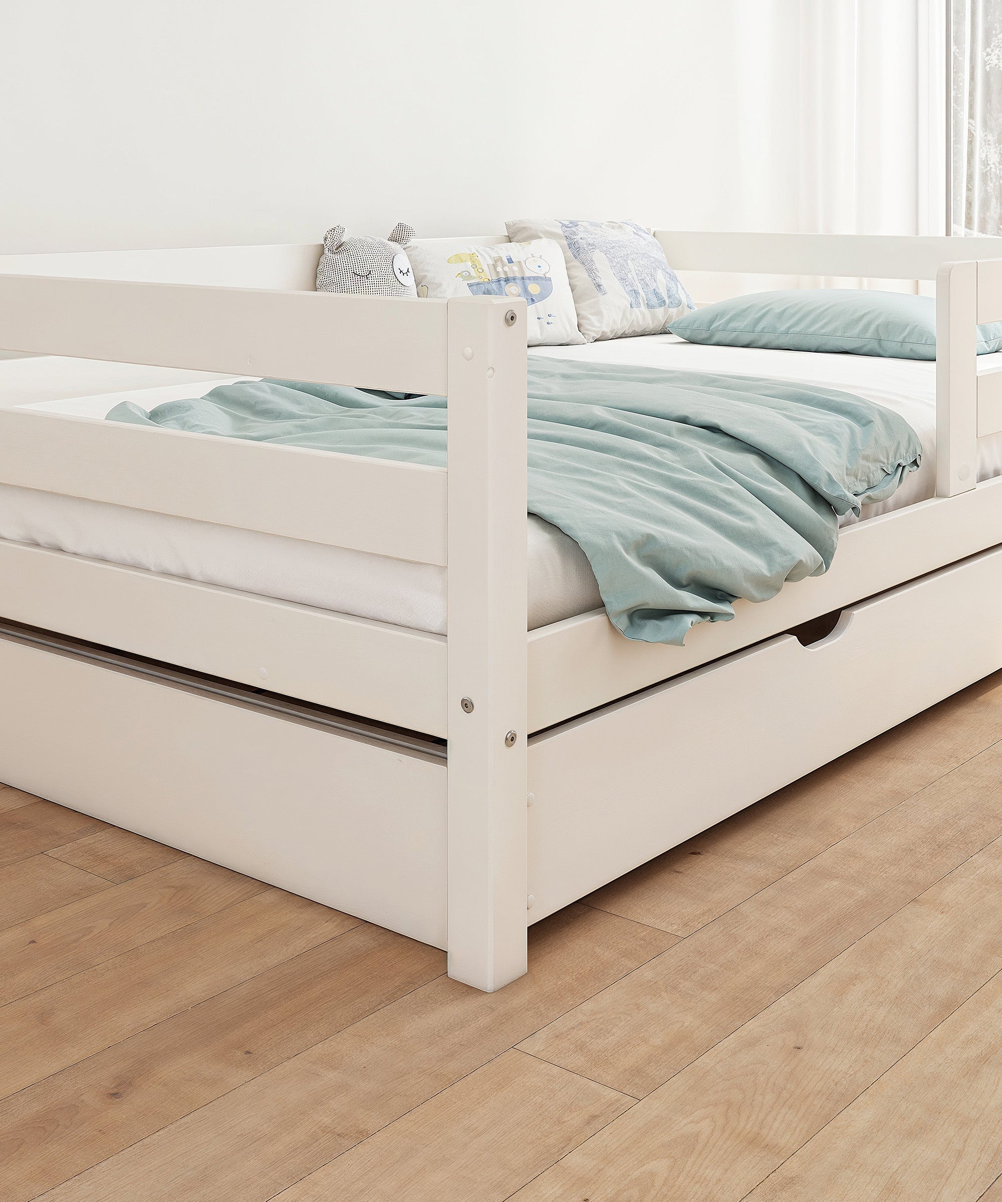 ehrenkind-kinderbett-sona-kiefer-wei-fsc-zertifiziert-mit-rausfallschutz image 5