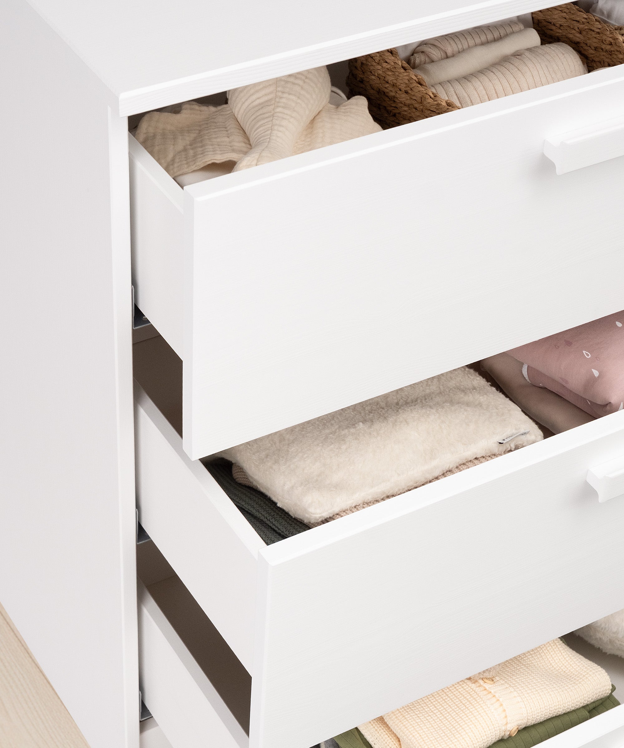 ehrenkind-kommode-linia-kiefer-wei-3-schubladen-mit-soft-close image 8