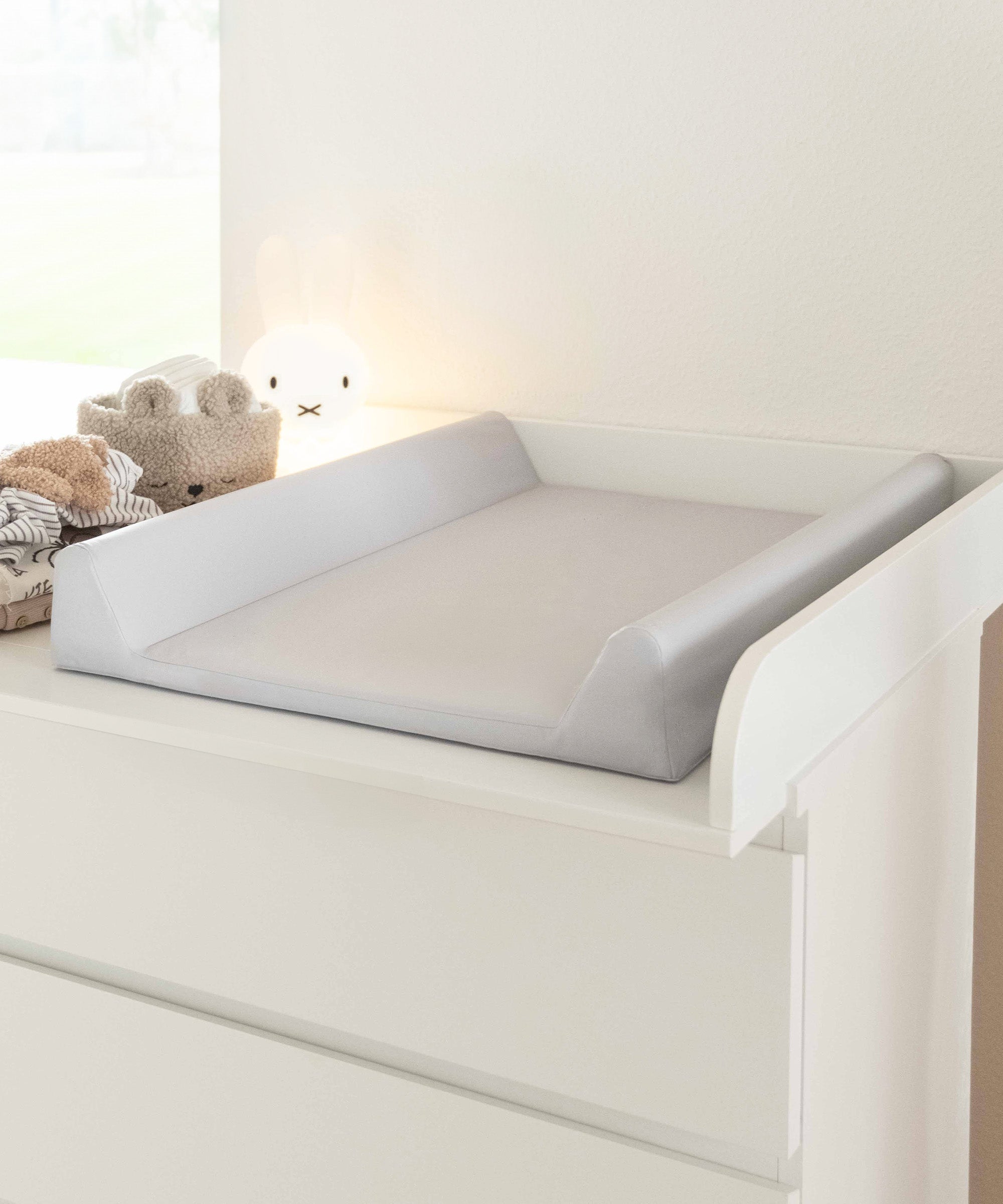 ehrenkind-wickelauflage-mit-keil-abwaschbar-50-70-cm image 4